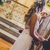 Vestido de novia con top de encaje bordado en pedreria plateada
