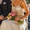 Vestido de novia con top de pedreria en tonos plateados