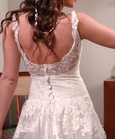 Vestido de novia usado con top de encaje frances y espalda en u
