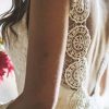 Detalle de macramé de vestido de novia