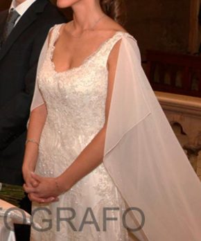 Vestido usado de novia bordado con cristales y piedras por Francisca Larraín