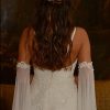 Vestido de gasa de novia con aplicaciones de encaje