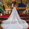 Vestido de novia de piel de ángel escote halter y espalda abierta