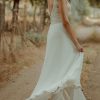 Vestido de novia de seda y encaje hecho por Lupe Gajardo