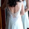 Vestido de novia de encaje y pedrería MLV