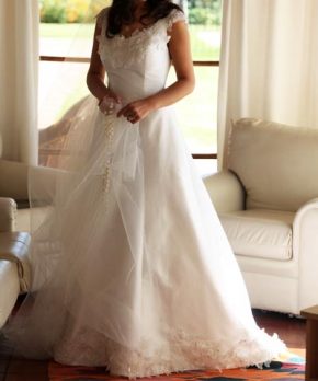 Vestido de novia de seda hecho por Luciano Bráncoli