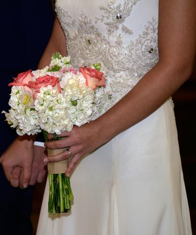 Vestido de novia de seda marca Francisca Chicioada