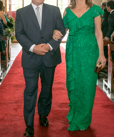 Vestido de de encaje verde en venta marca Carolina Herrera |