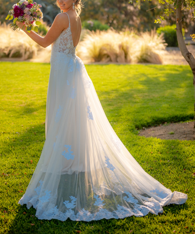 Vestido de novia de crepe y encaje Nevada se vende usado en Chile |  