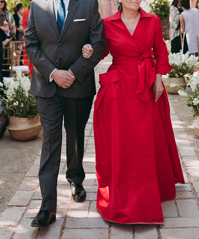 Vestido formal Carolina Herrera color rojo se vende para matrimonio |